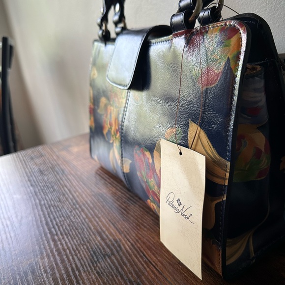 Patricia Nash Navy Floral Shoulder Bag Leather Le Fluer Purse with Dust bag NWT - Picture 3 of 15